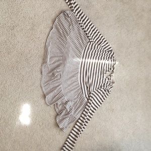 Gold&White long sleeve shirt/ruffle bottom